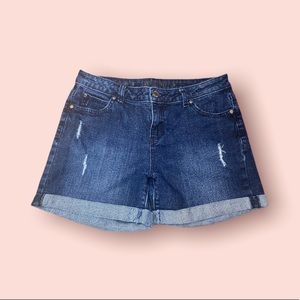 Jennifer lopez boyfriend shorts size 6